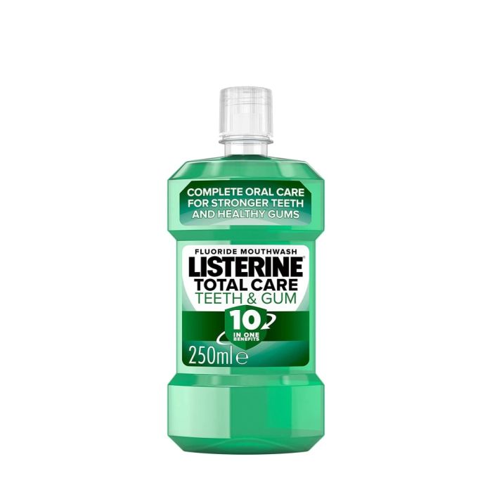 Listerine Teeth & Gum Defence Mouthwash 250ml