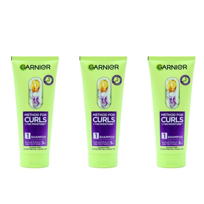 Garnier Hyaluronic Moisture Complex & Shea Fatty Acids Curls Shampoo 150ml - Pack of 3
